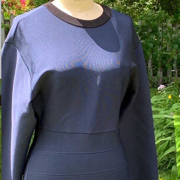 💗 HOST PICK 💗  NWT Herve Leger Paris Sweater Dress - Picture 3 of 11